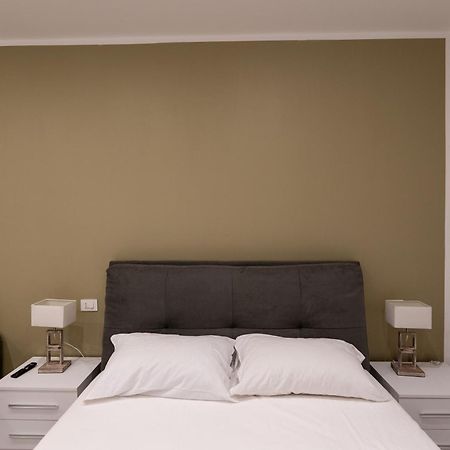 Suites Gaudioso Napoli Center Eksteriør bilde