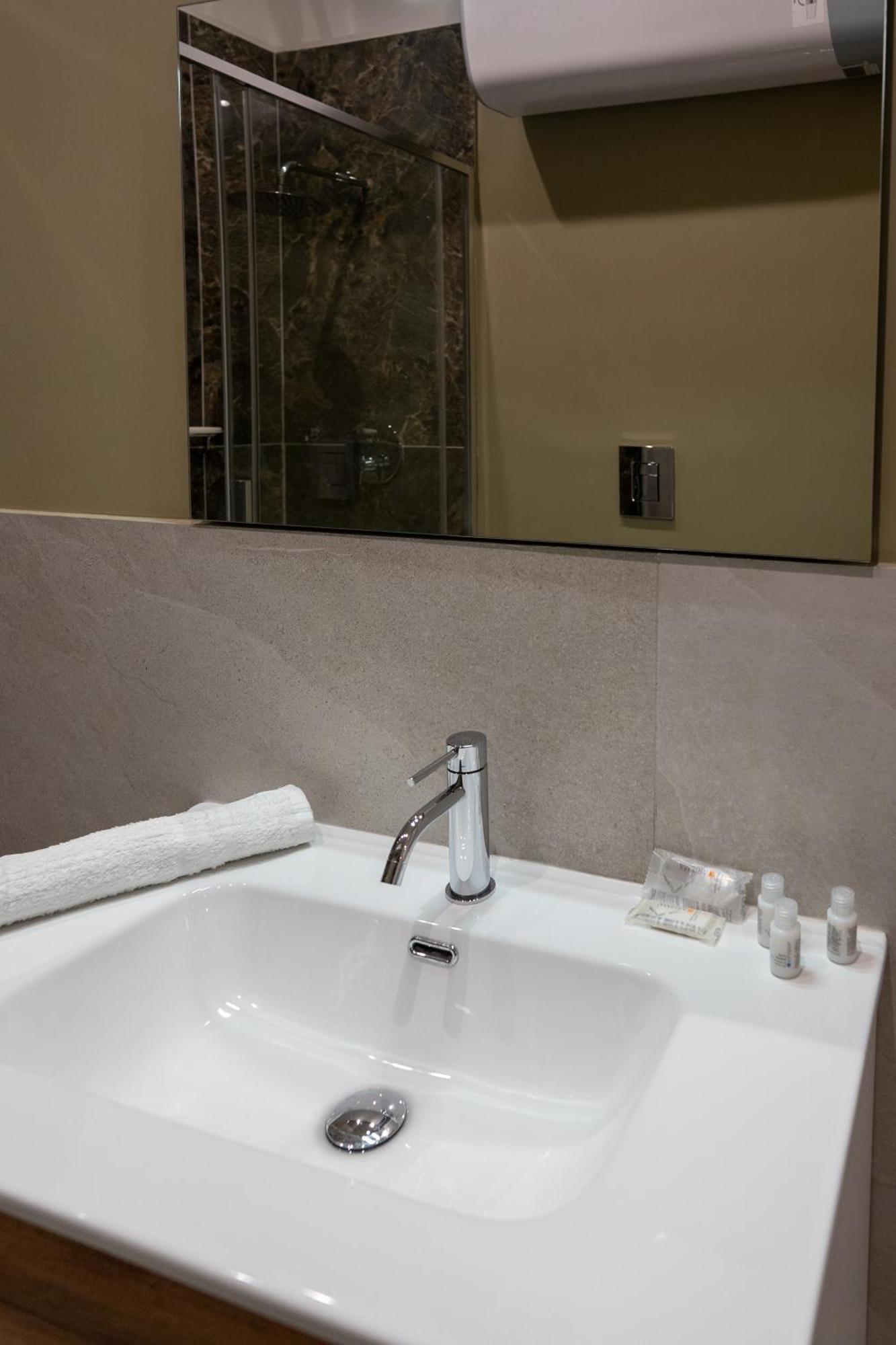 Suites Gaudioso Napoli Center Eksteriør bilde