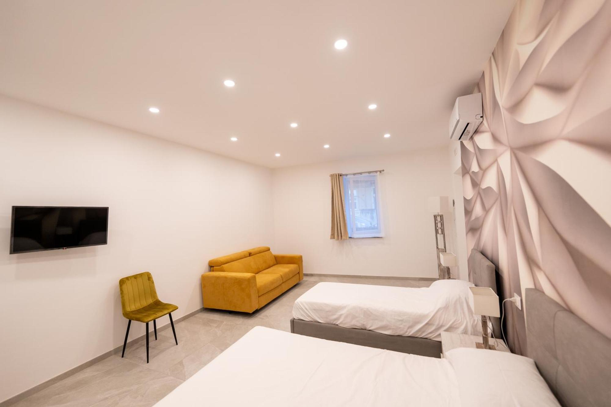 Suites Gaudioso Napoli Center Eksteriør bilde