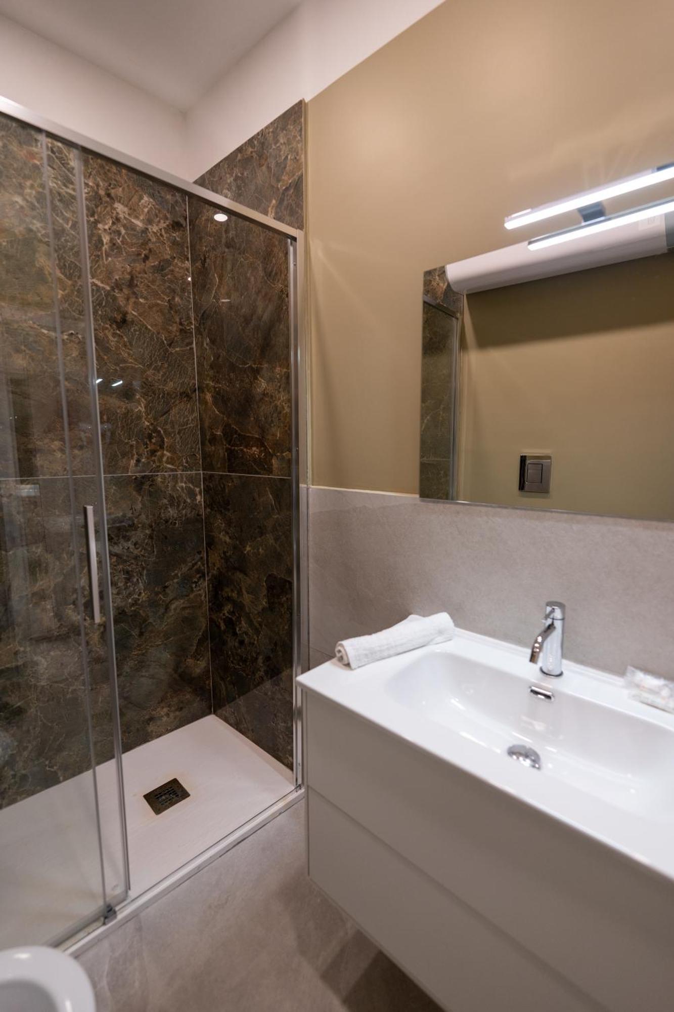 Suites Gaudioso Napoli Center Eksteriør bilde
