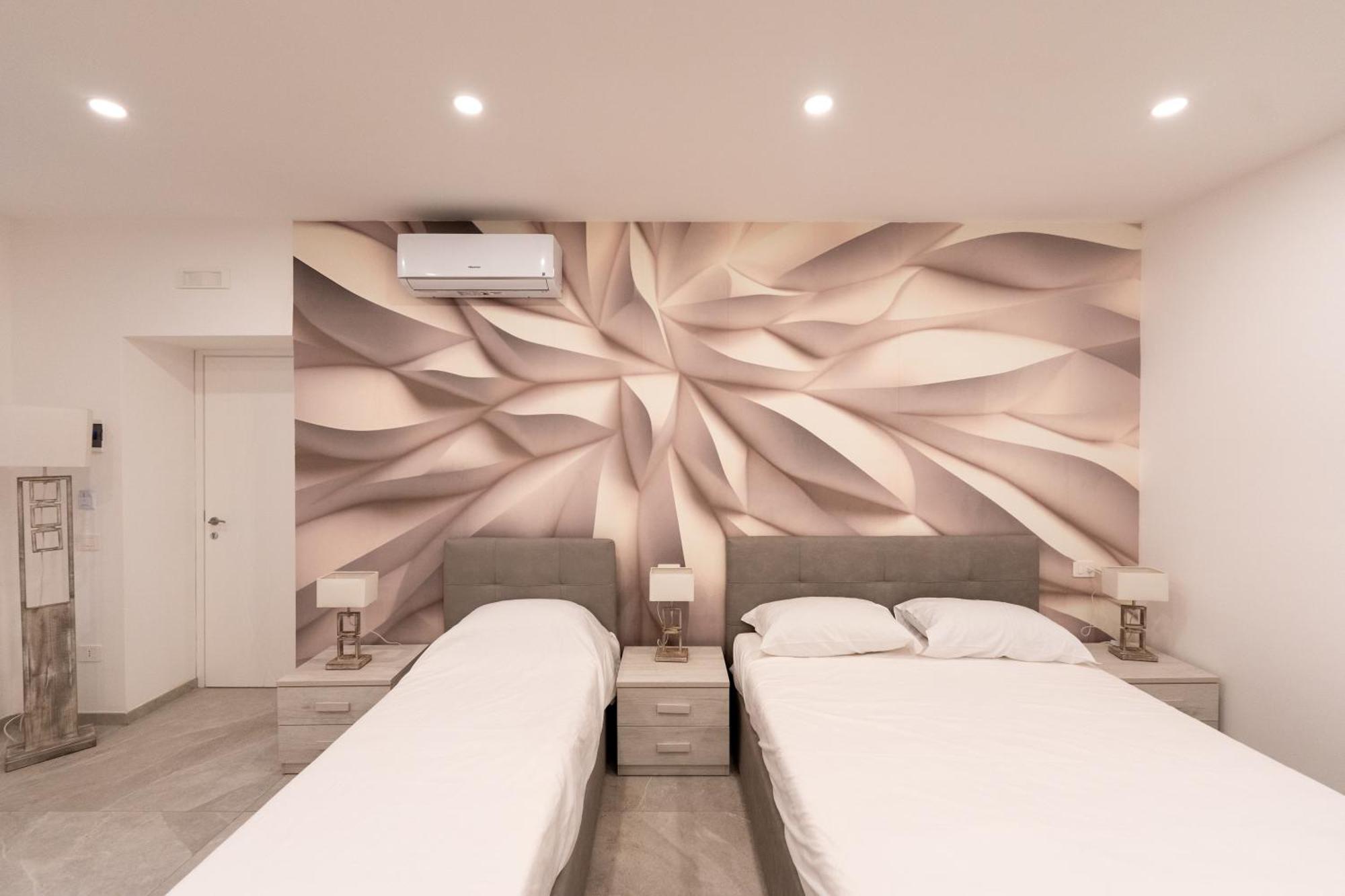 Suites Gaudioso Napoli Center Eksteriør bilde