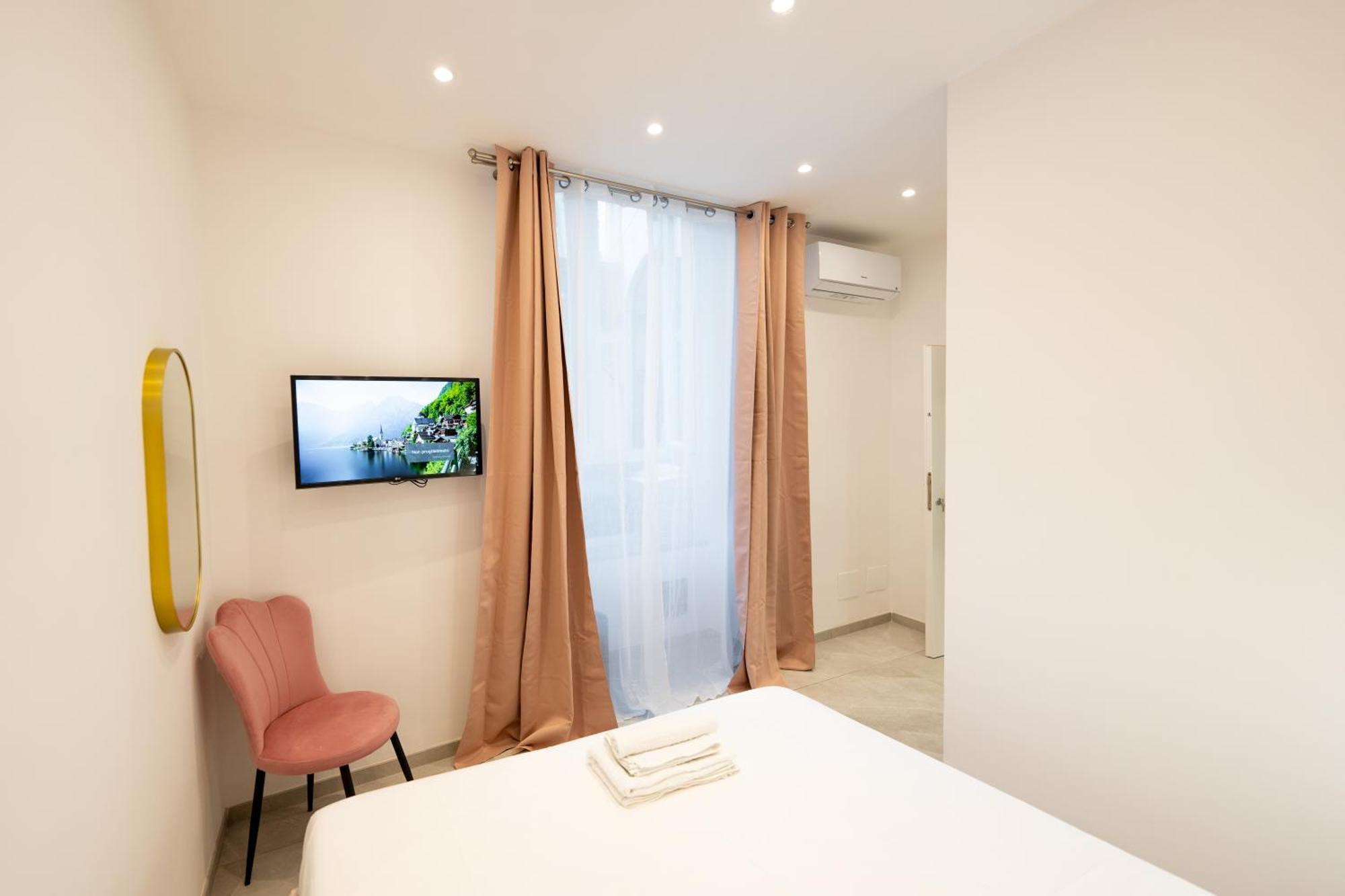 Suites Gaudioso Napoli Center Eksteriør bilde