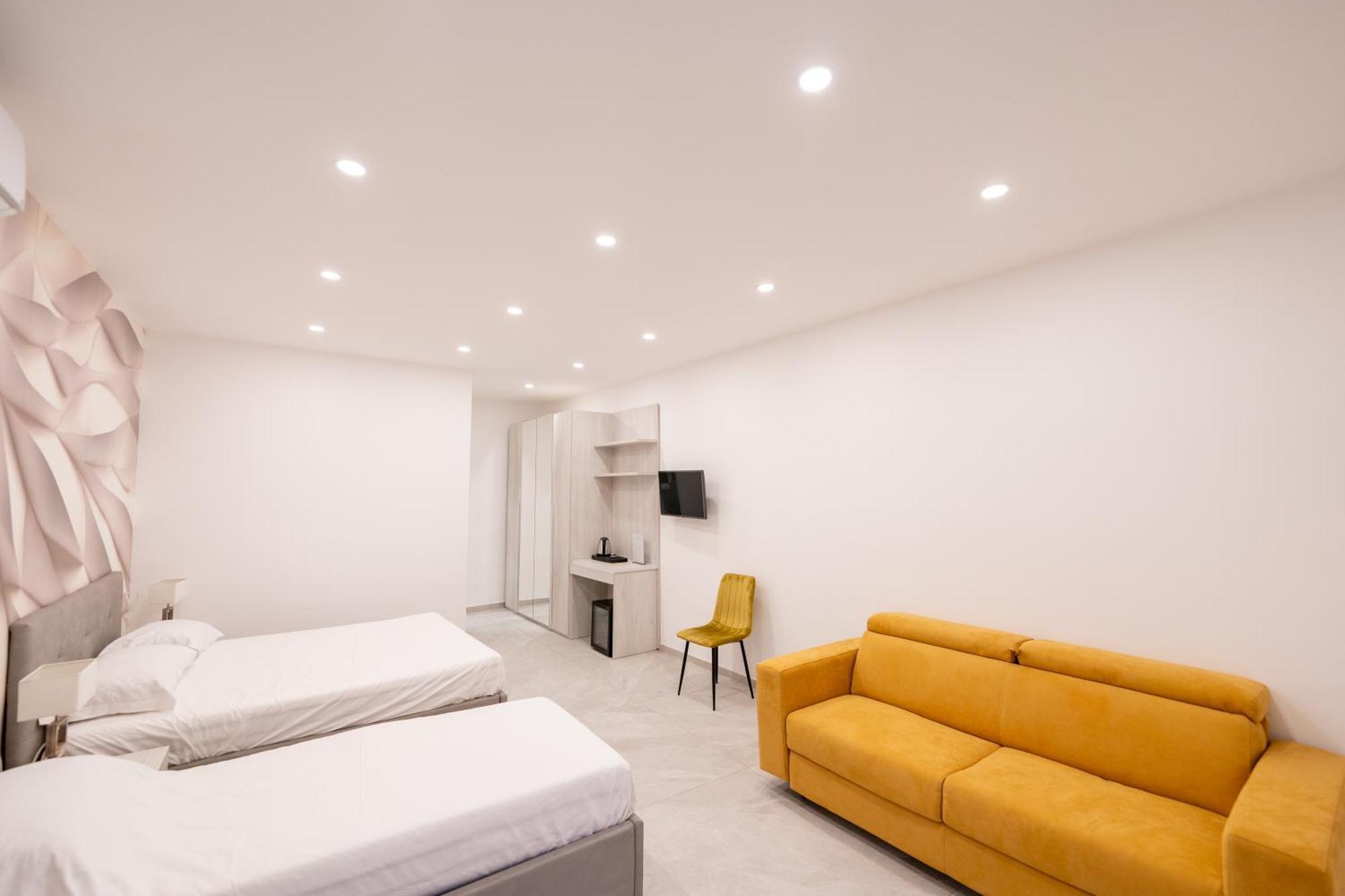 Suites Gaudioso Napoli Center Eksteriør bilde